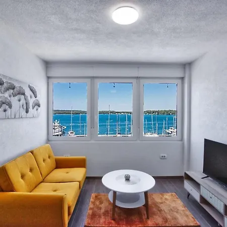 Marina With Sea View Pula