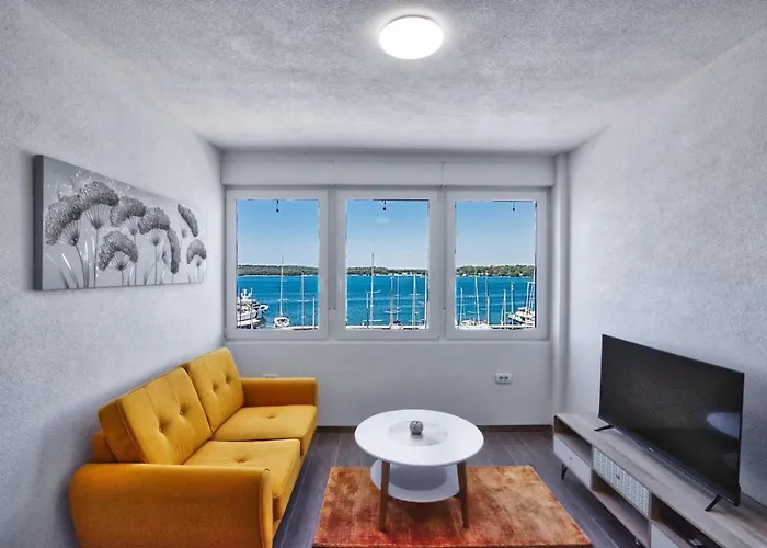 Marina With Sea View Πούλα