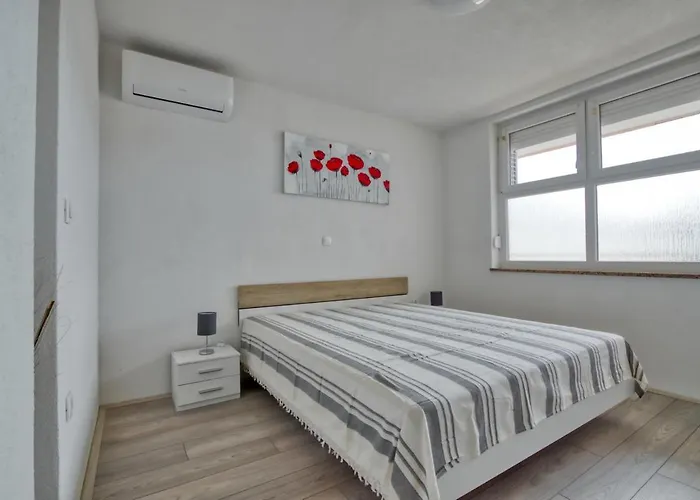 Marina With Sea View Πούλα